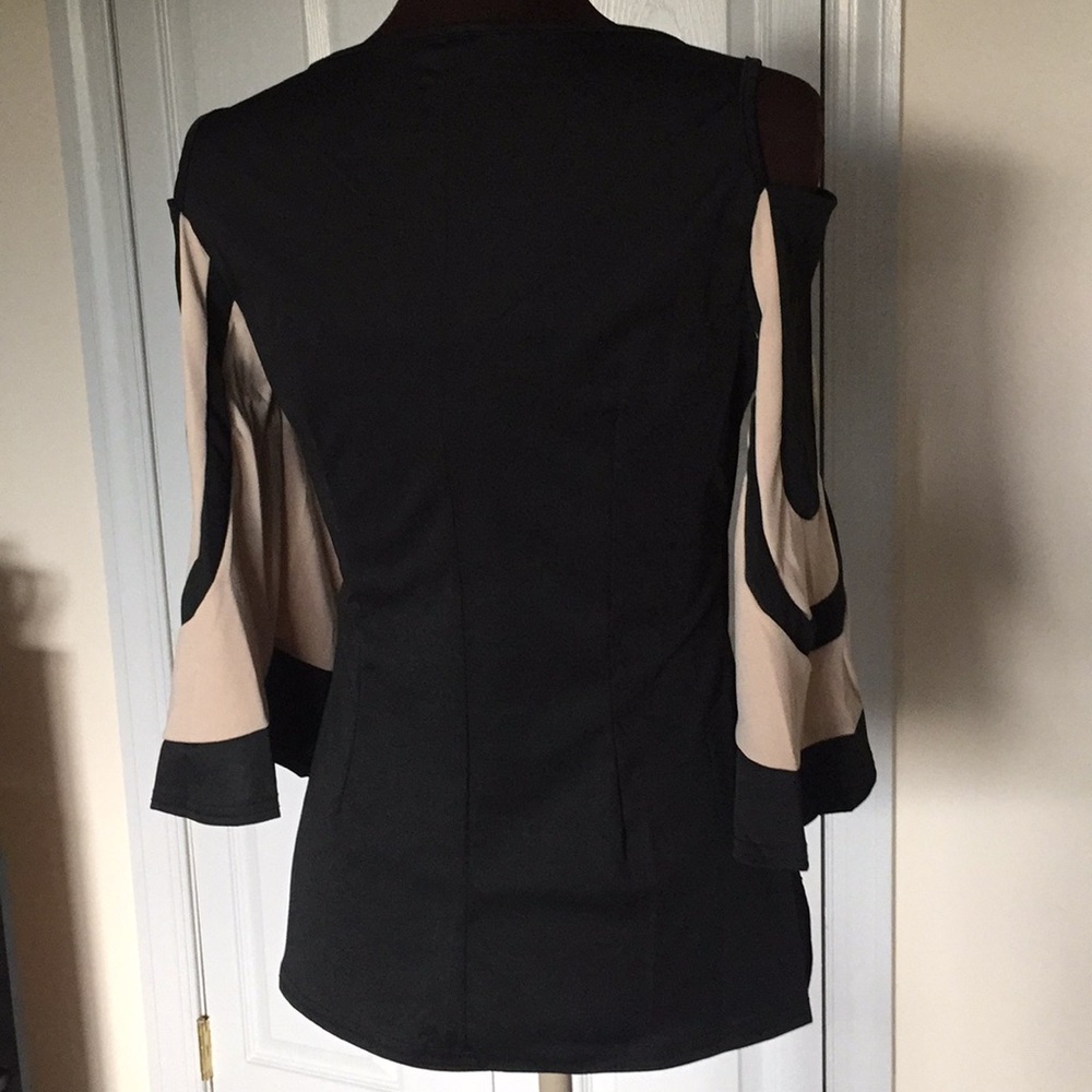Elegant Black and Cream Women's Blouse - Picture 3 of 6
